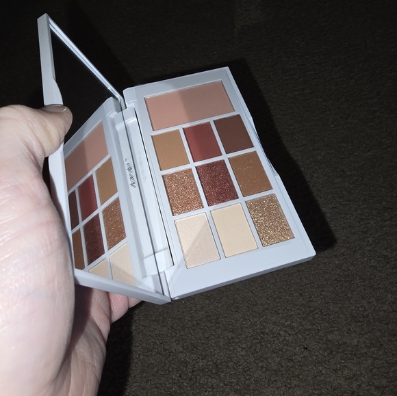 Tarte Warm Wishes Eye & Cheek Palette, matte & glitter - Picture 7 of 9